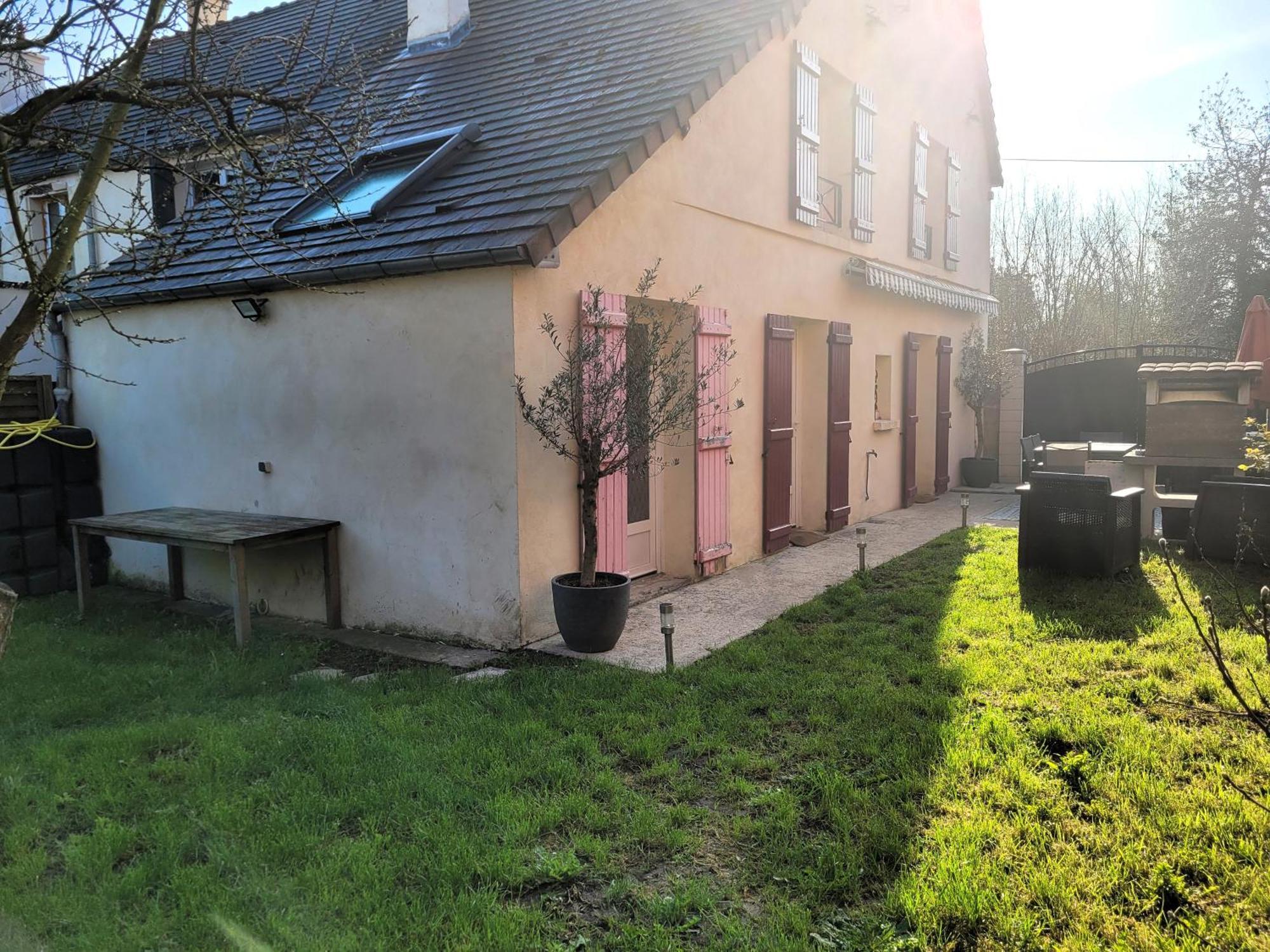 La Demeure Des Maraudeurs -10Min Disney-Jardin & Bbq Villiers-sur-Morin Exterior photo